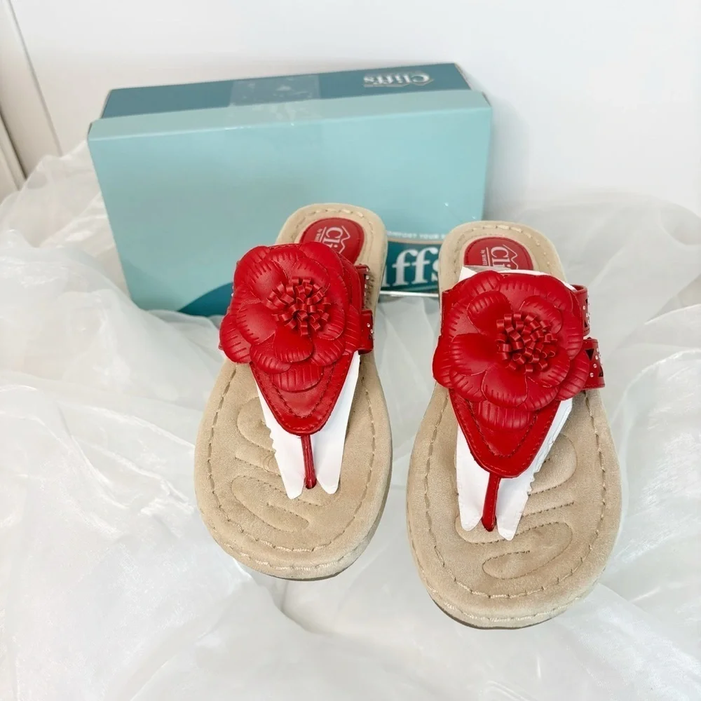 Women's Cliffs by White Mountain Cynthia Thong Sandal Berry Red Smooth